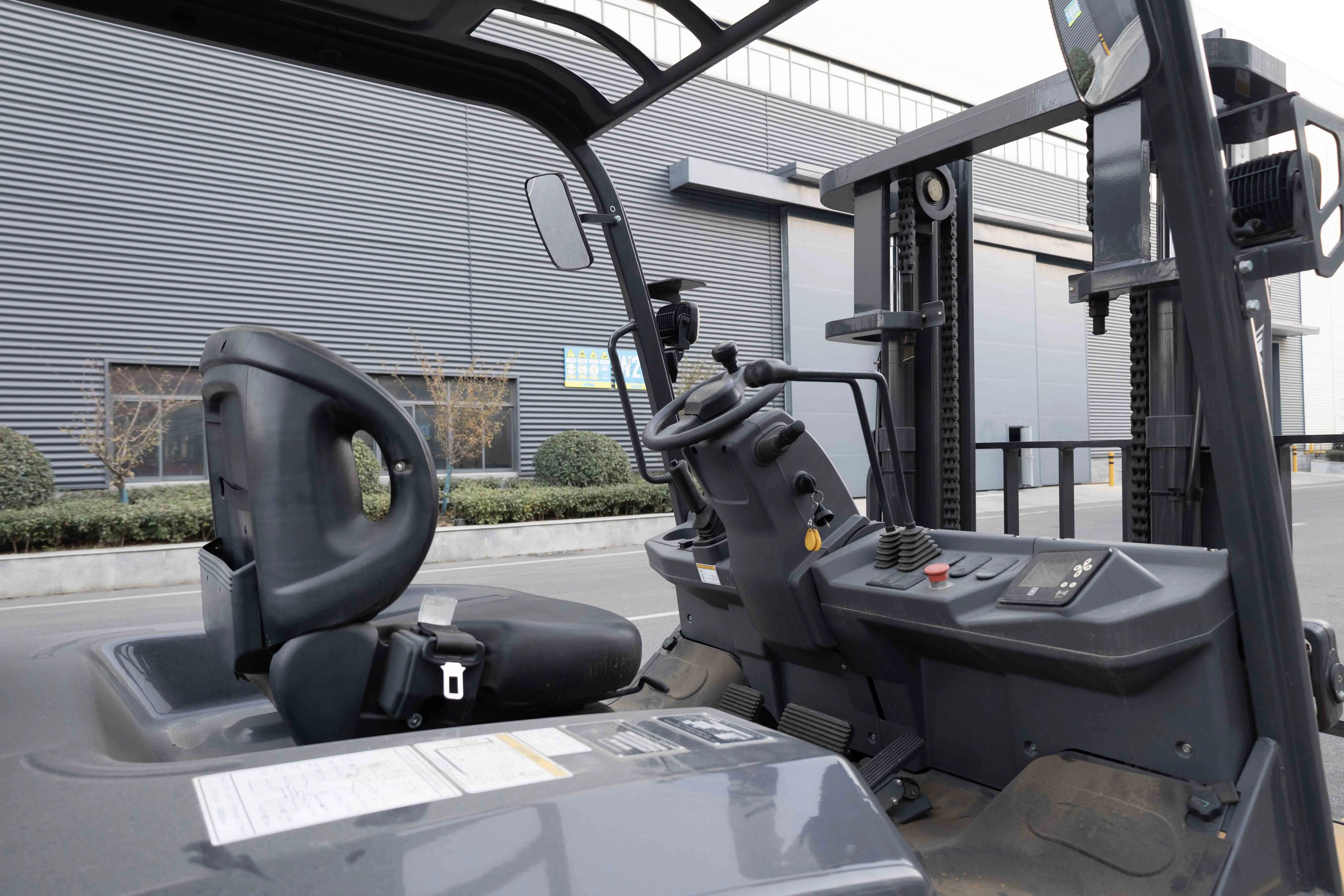 XCMG Official Xcf50kt Internal Combustion Forklifts 5 Ton Diesel Counterbalanced Forklift